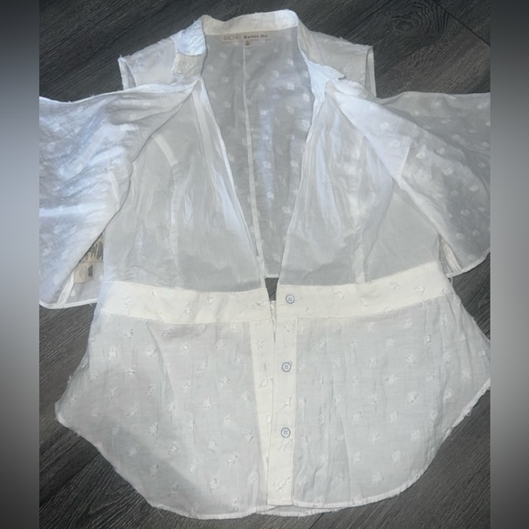 Rachel Roy size M white wrap around top - Picture 2 of 5